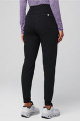 high-rise on-call scrub jogger