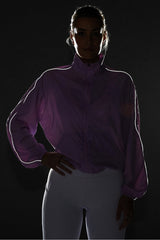 oversized flyweight windbreaker