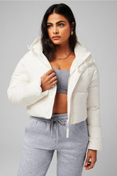 essential cropped hooded puffer