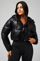 essential cropped hooded puffer