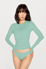 stretchy fit crew long sleeve tee