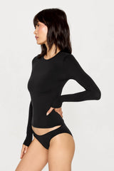stretchy fit crew long sleeve tee