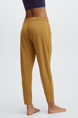 sleek knit drawstring pant