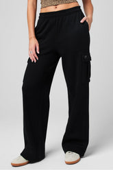cozy fleece wide leg cargo sweatpant
