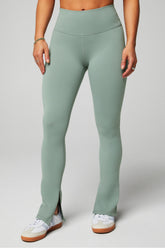 define powerhold® split hem legging
