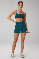 seamless scrunch short 4"