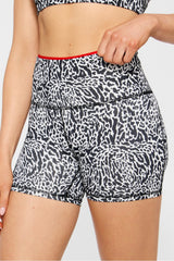 boost powerhold® high-waisted short 4"