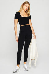 sleek seamless scoop neck short-sleeve top