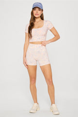 sleek seamless scoop neck short-sleeve top