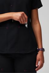 method 2-pocket scrub top