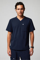 max 4-pocket scrub top
