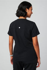 method 2-pocket scrub top