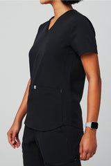 method 2-pocket scrub top