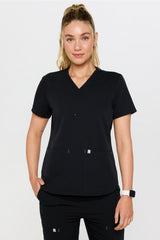 method 2-pocket scrub top