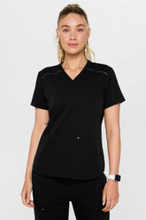 method 2-pocket scrub top