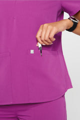 method 2-pocket scrub top (petite fit)