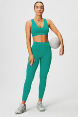 on-the-go midi medium impact sports bra