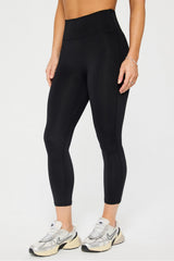 trinity motion365+ high-waisted pocket capri