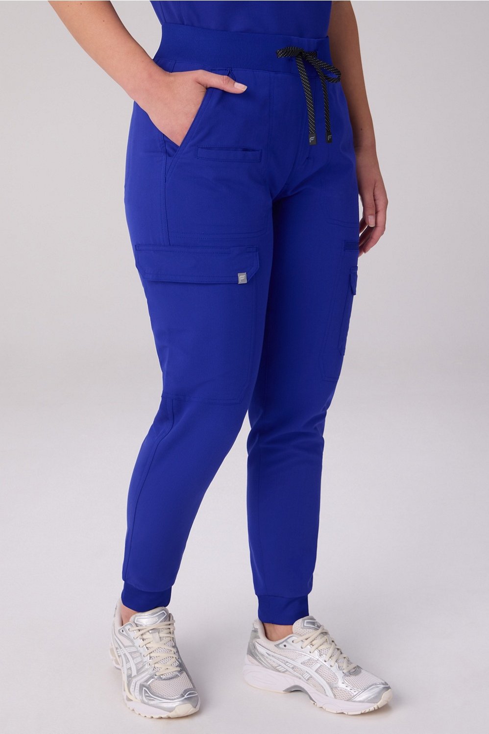 evoke cargo scrub jogger