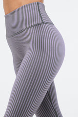 high-waisted seamless rib legging