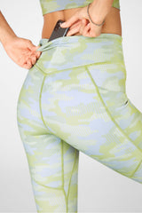 motion365® high-waisted 7/8 legging