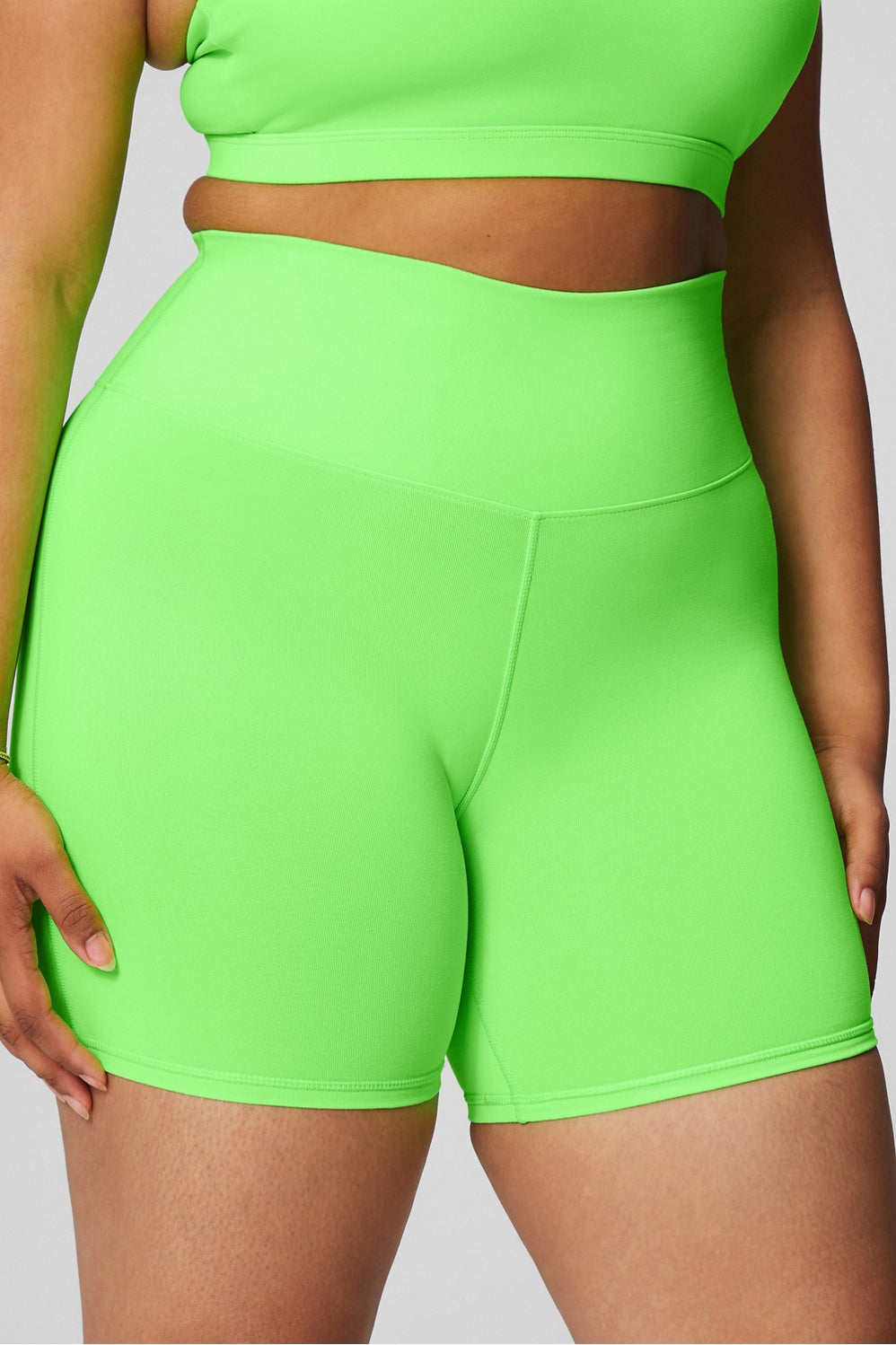 boost powerhold® high-waisted 6'' short