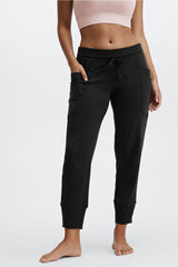sleek knit drawstring pant
