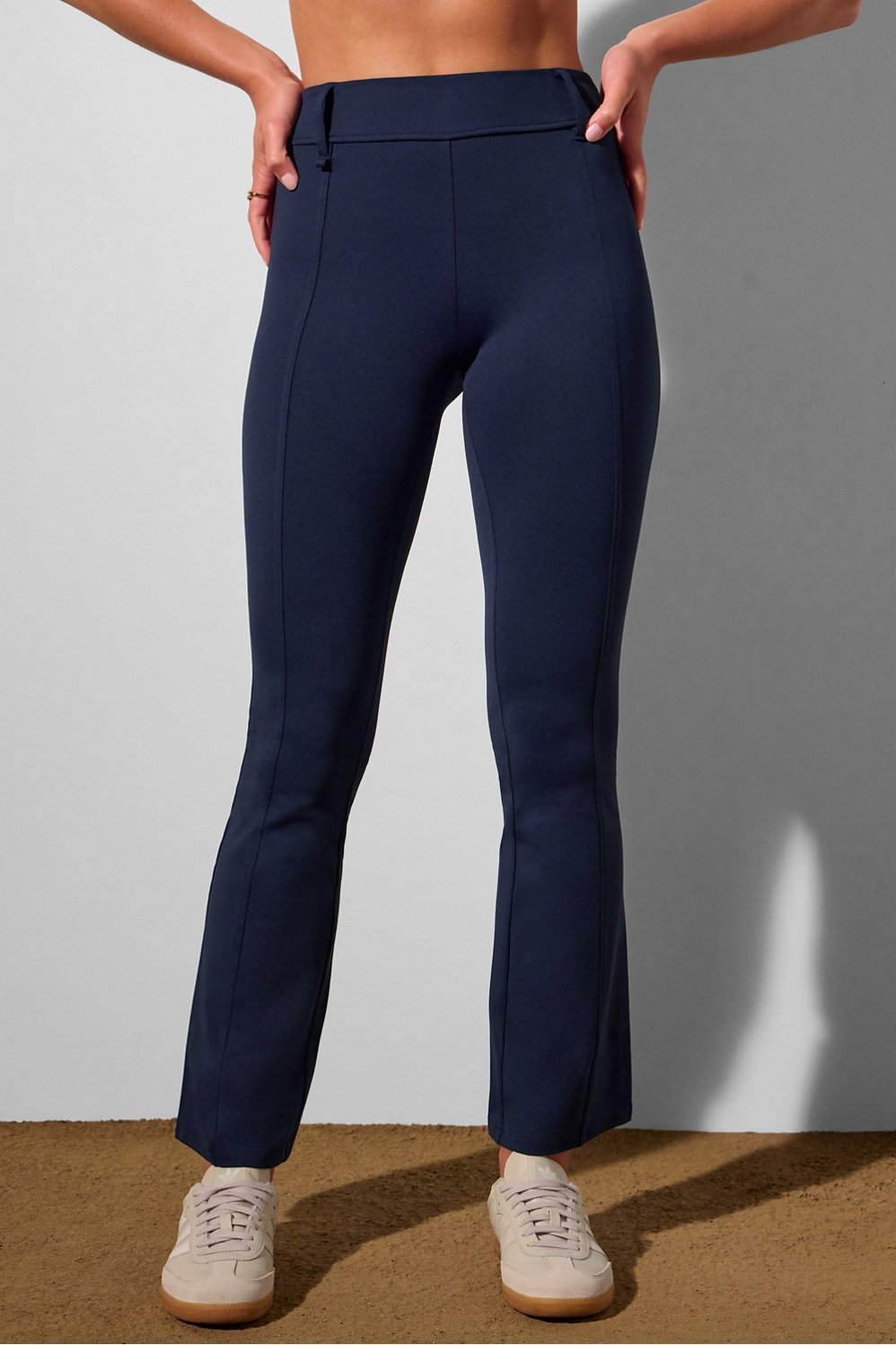 powerhold® kick flare pant
