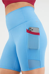 on-the-go ultra high-waisted 7" short