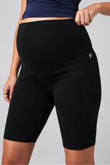 pureluxe high-waisted maternity 9'' short