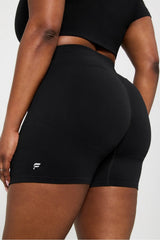 seamless scrunch 4'' short