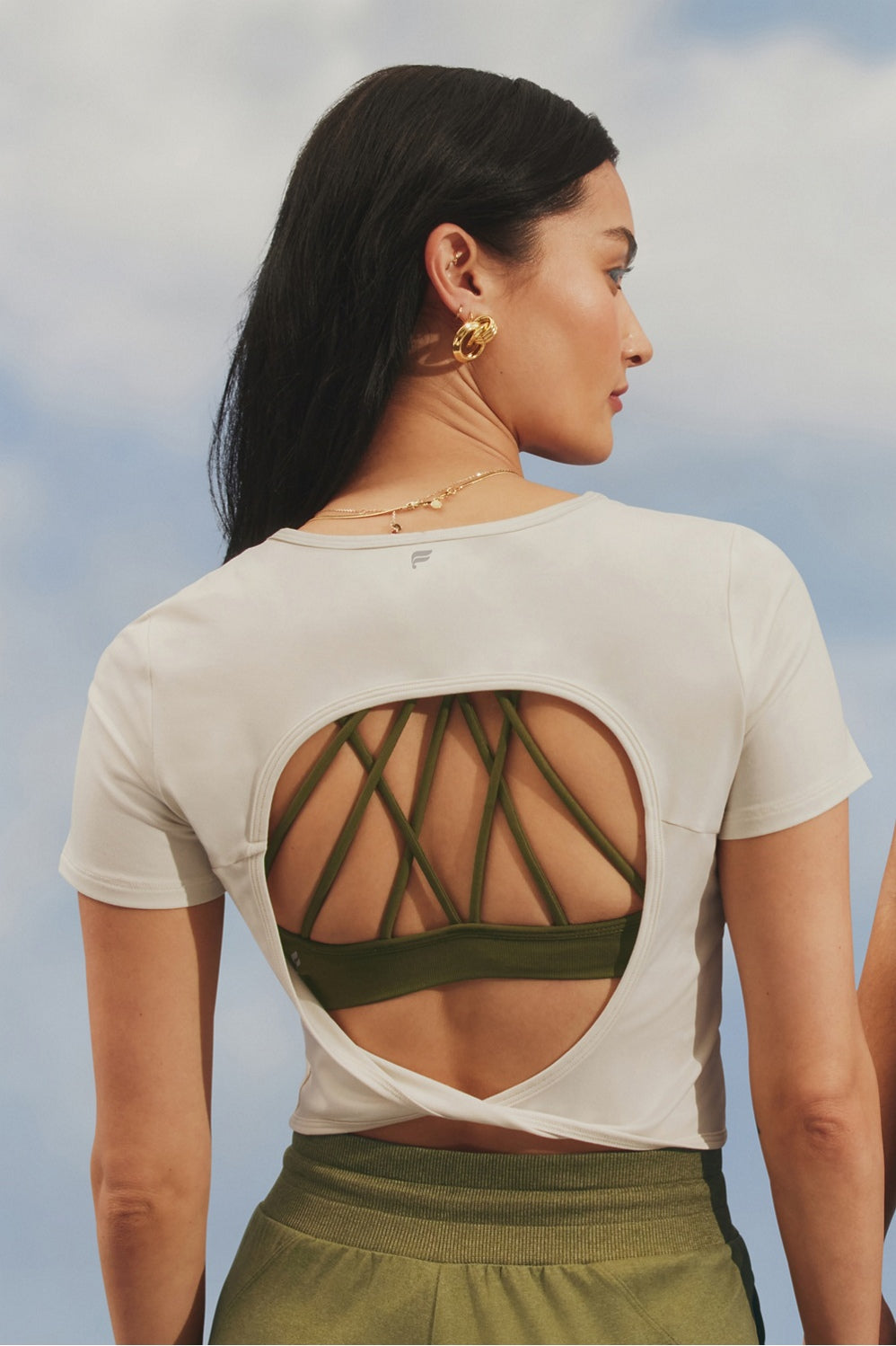 dry-flex open back twist short-sleeve tee