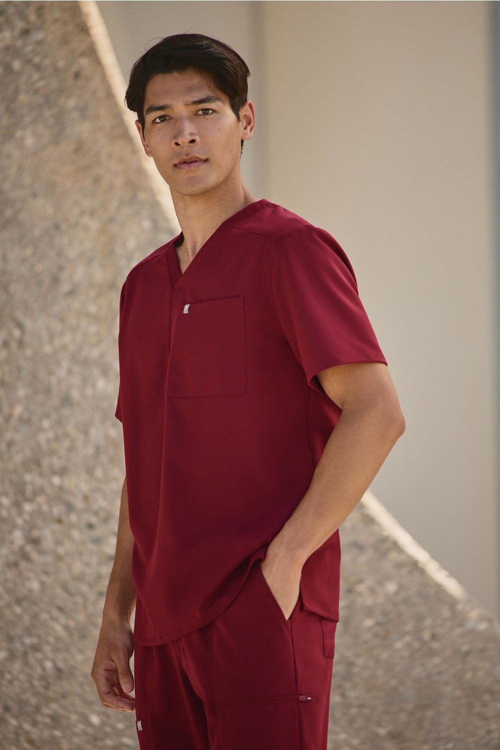 helix 1-pocket scrub top