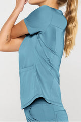 method flex 2-pocket scrub top