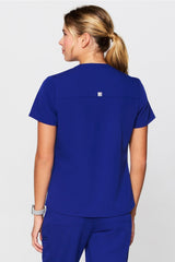 method 2-pocket scrub top