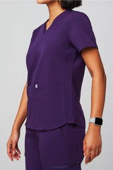 method 2-pocket scrub top