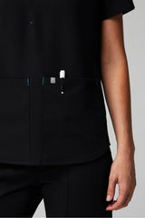 method 2-pocket scrub top