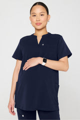 instinct maternity 3-pocket scrub top
